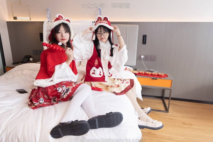 [BoBoSocks袜啵啵] NO.054 小甜豆与稚予-给大家拜年啦 [139P1V5.87G]